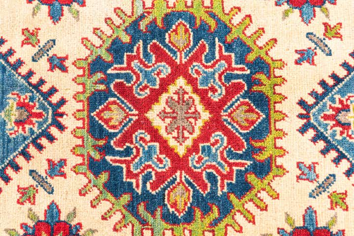 2' 7 x 4' 3 Hand Knotted Kazak Rug