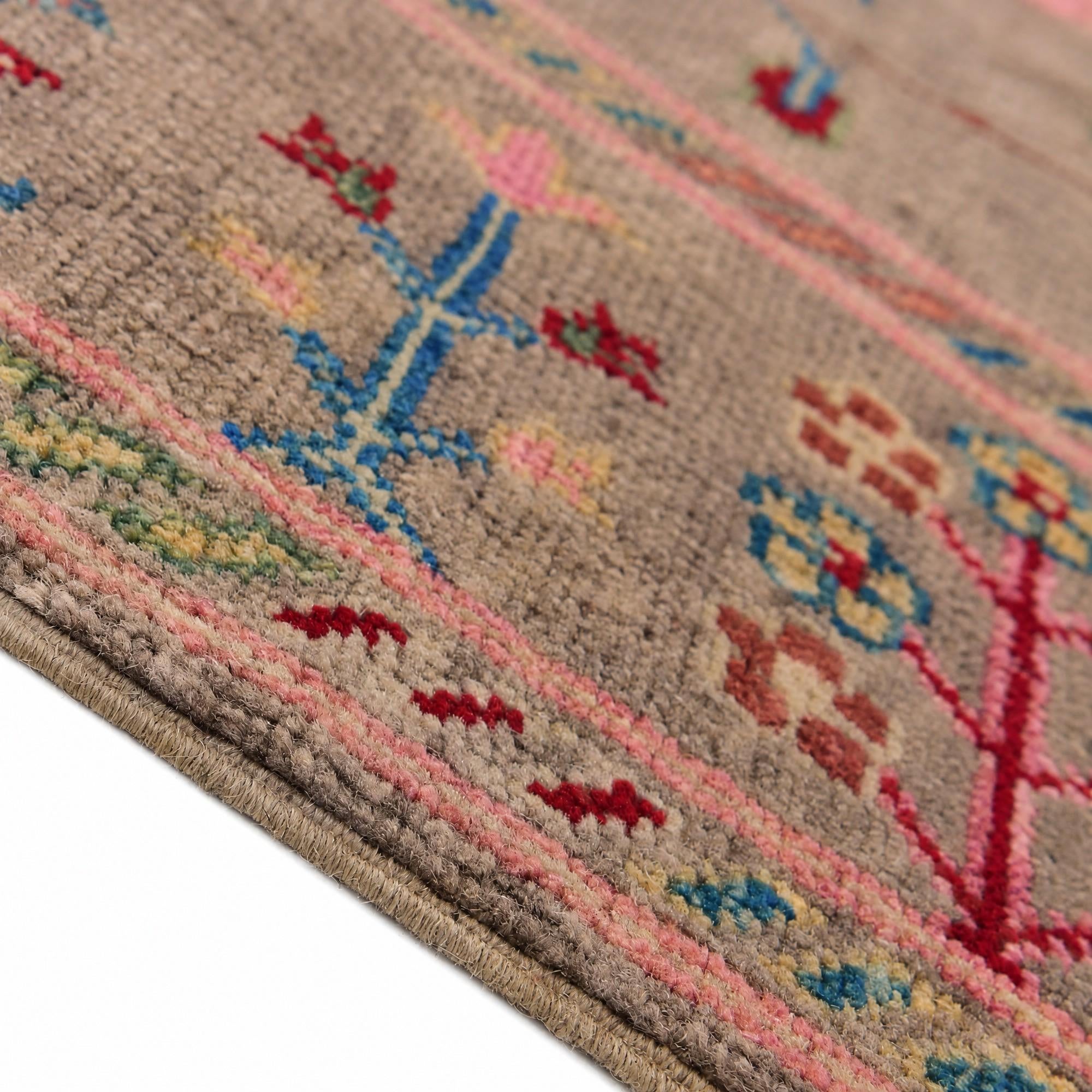 Detail image 8 of 12: 4' 1 x 6' 5 Hand Knotted Kazak Rug