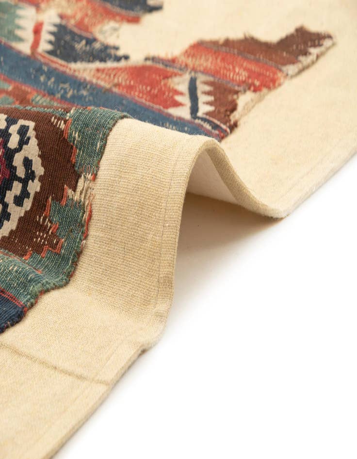 Detail image of 3' 3 x 4' 11 Kelim Rug