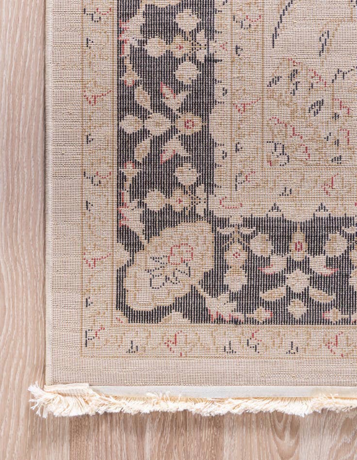 Detail image of 10' 6 x 16' 5 Kensington Rug