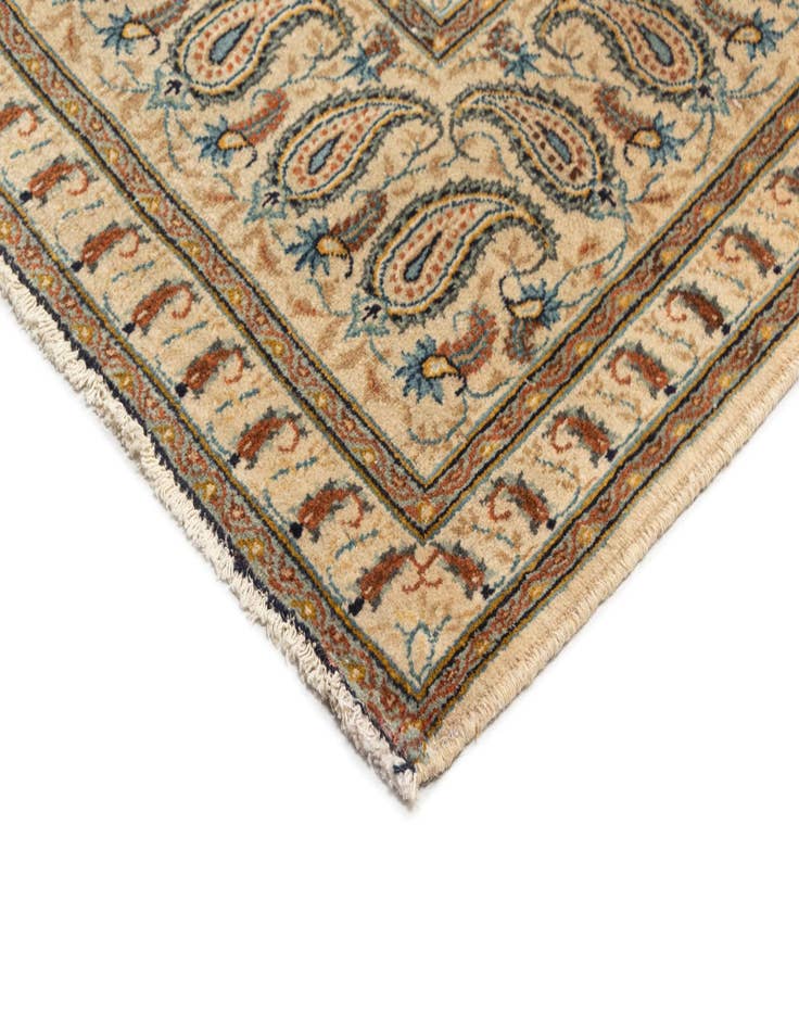 Detail image of 9' 9 x 12' 11 Kerman Wool Rug