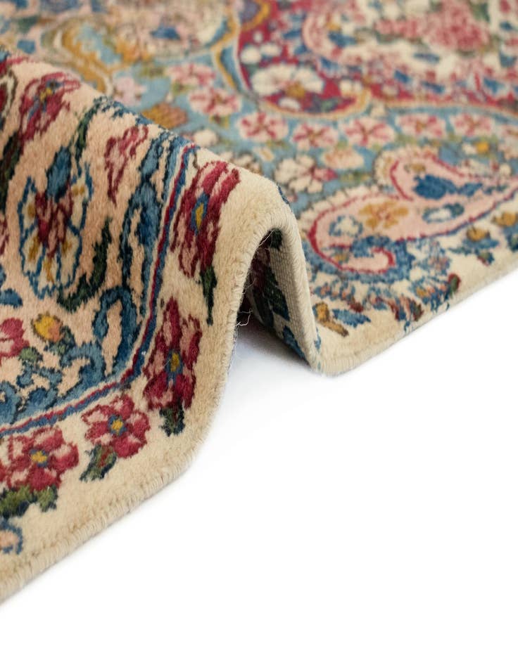 Detail image of 9' 6 x 19' 2 Kerman Wool Rug