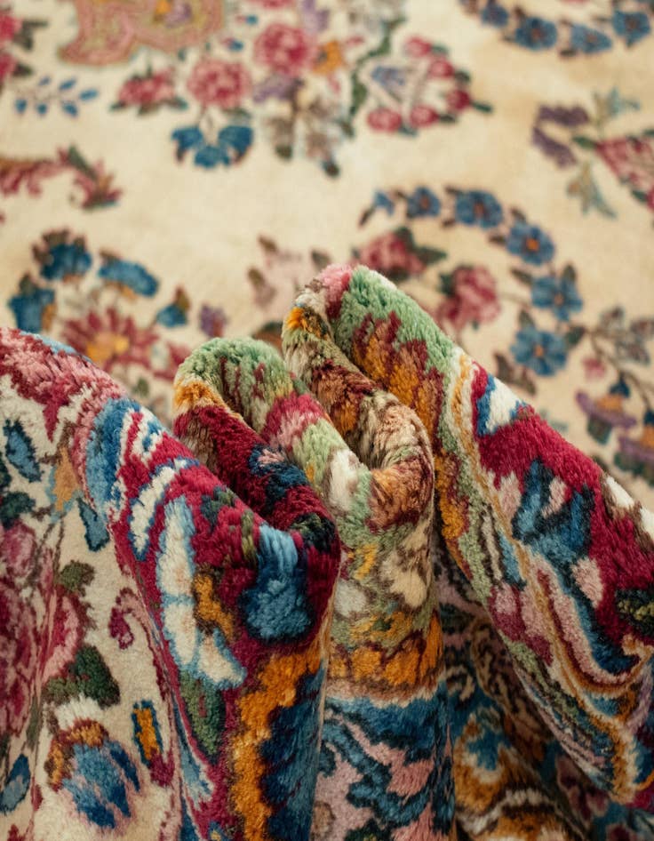 Detail image of 9' 6 x 19' 2 Kerman Wool Rug
