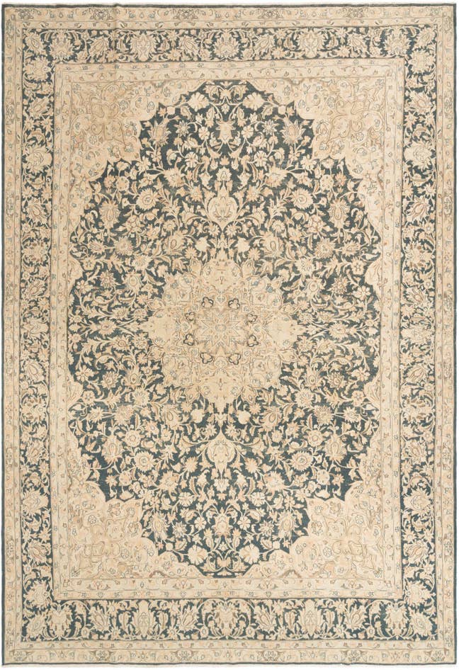 Detail image of 9' 5 x 13' 8 Kerman Rug