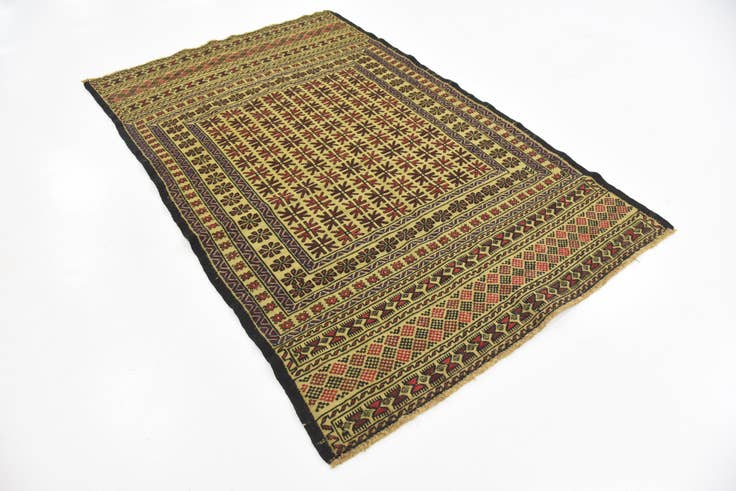 Detail image of 4' x 6' 2 Hand Woven Kilim Afghan Wool Rug