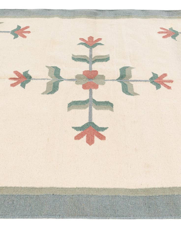 Detail image of 4' 5 x 6' 4 Hand Woven Kilim Dhurrie Wool Rug