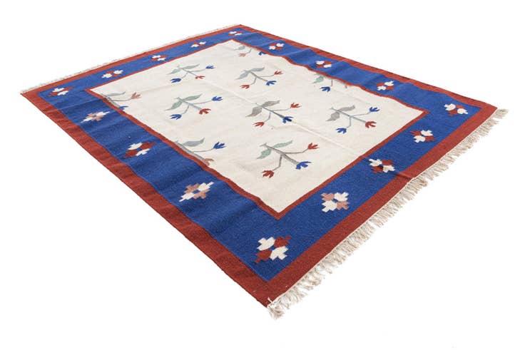 Detail image of 6' 6 x 7' 10 Hand Woven Kilim Dhurrie Wool Rug