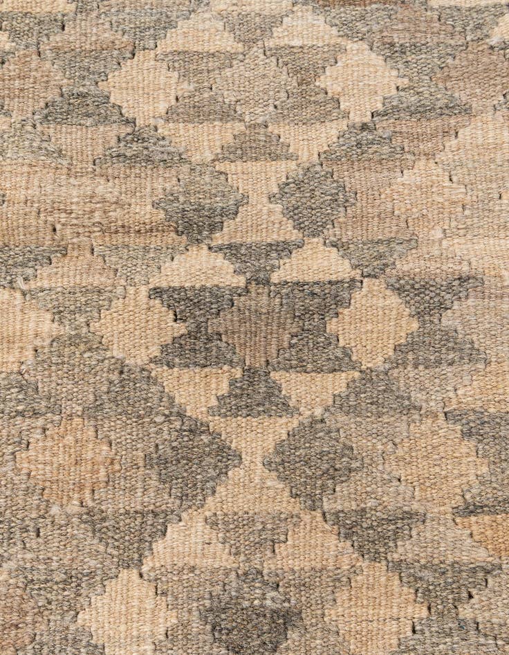 Detail image of 3' 3 x 4' 9  Hand Woven Kilim Maymana Wool Rug