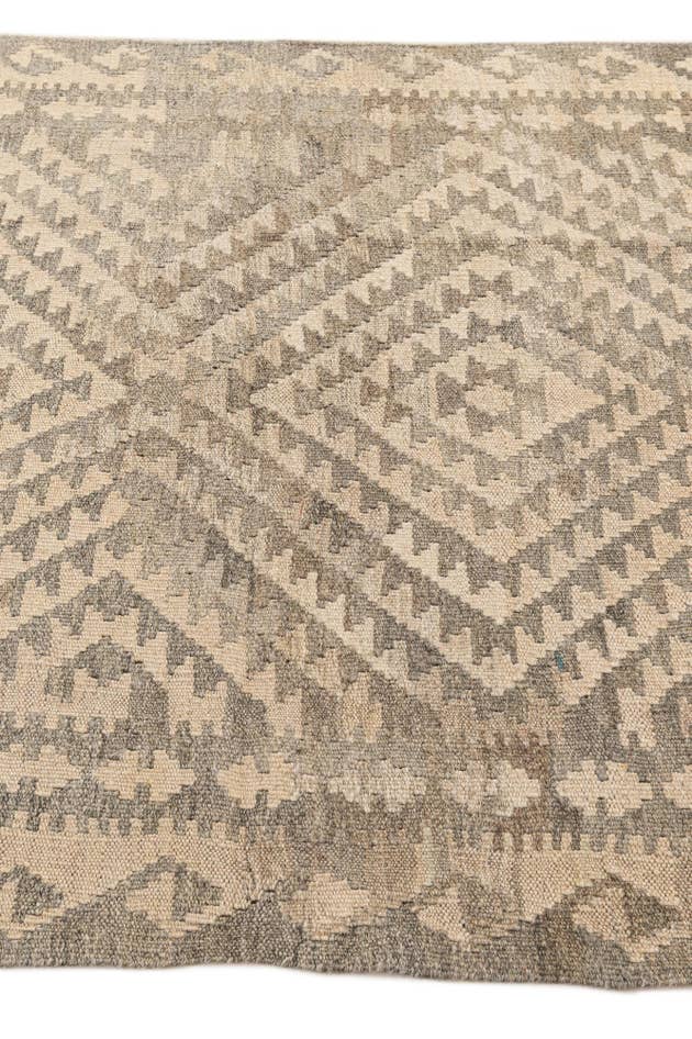 Detail image of 3' 6 x 5' Hand Woven Kilim Maymana Wool Rug