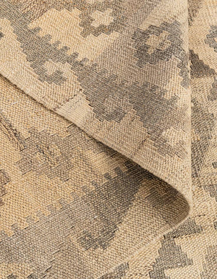 Detail image of 3' 5 x 4' 11  Hand Woven Kilim Maymana Wool Rug