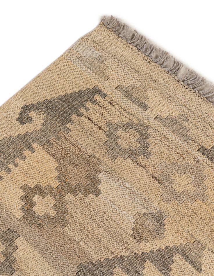 Detail image of 3' 5 x 4' 11  Hand Woven Kilim Maymana Wool Rug