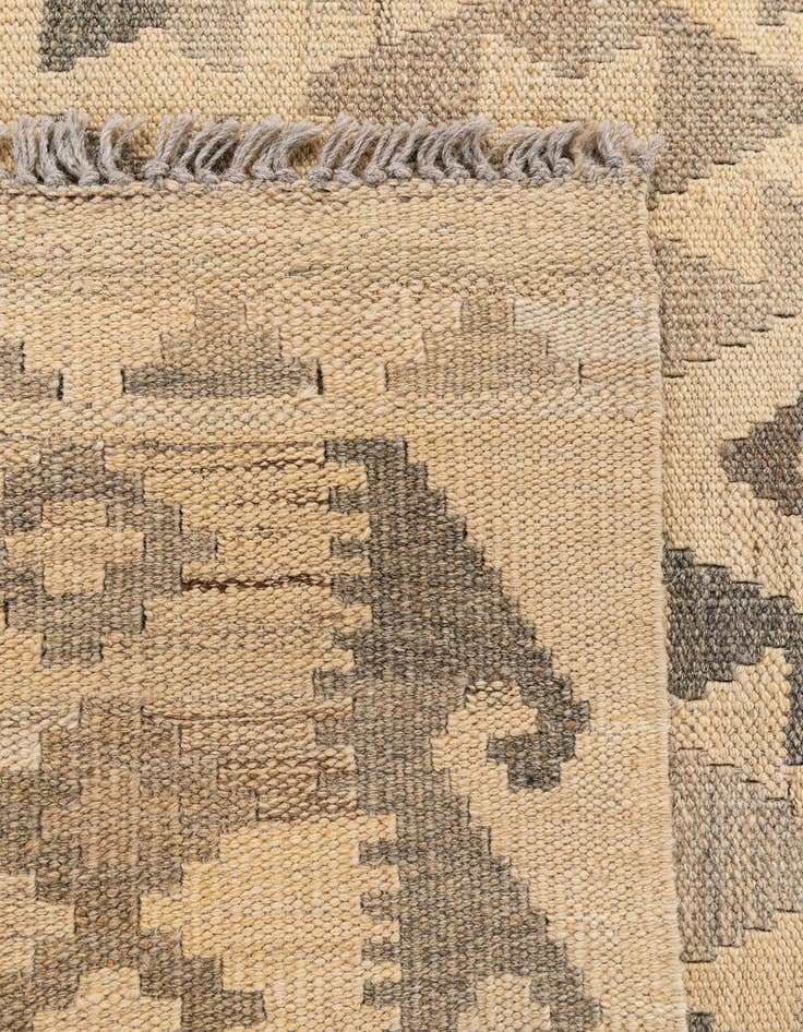 Detail image of 3' 5 x 4' 11  Hand Woven Kilim Maymana Wool Rug