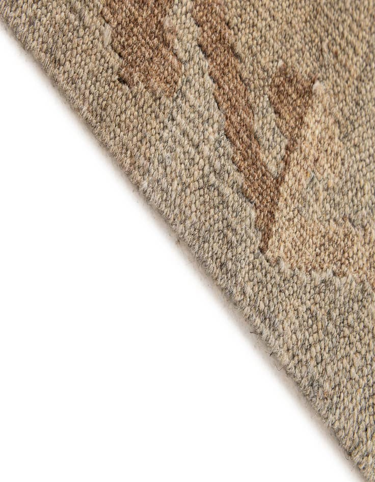 Detail image of 5' 1 x 6' 5  Hand Woven Kilim Maymana Wool Rug