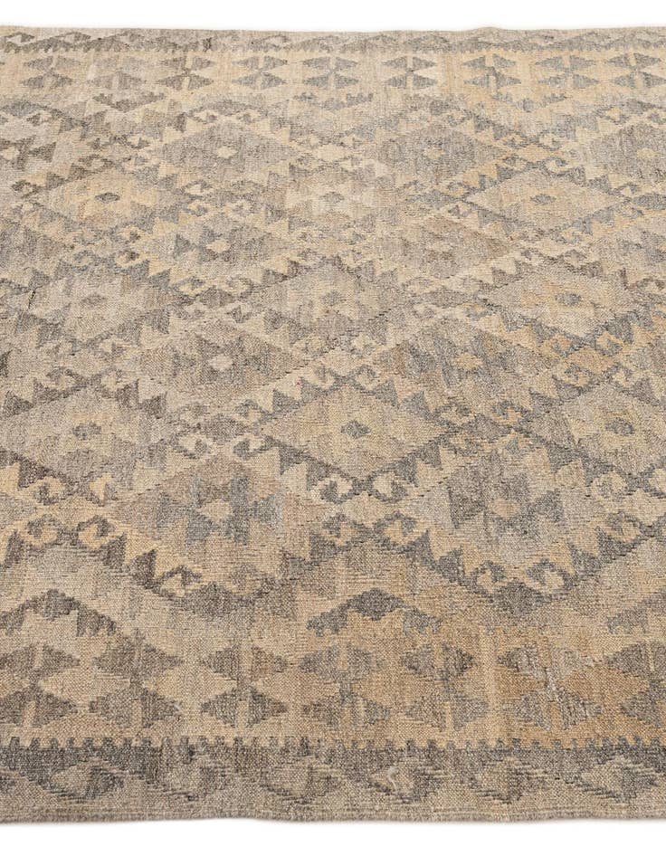 Detail image of 4' 10 x 6' 7  Hand Woven Kilim Maymana Wool Rug