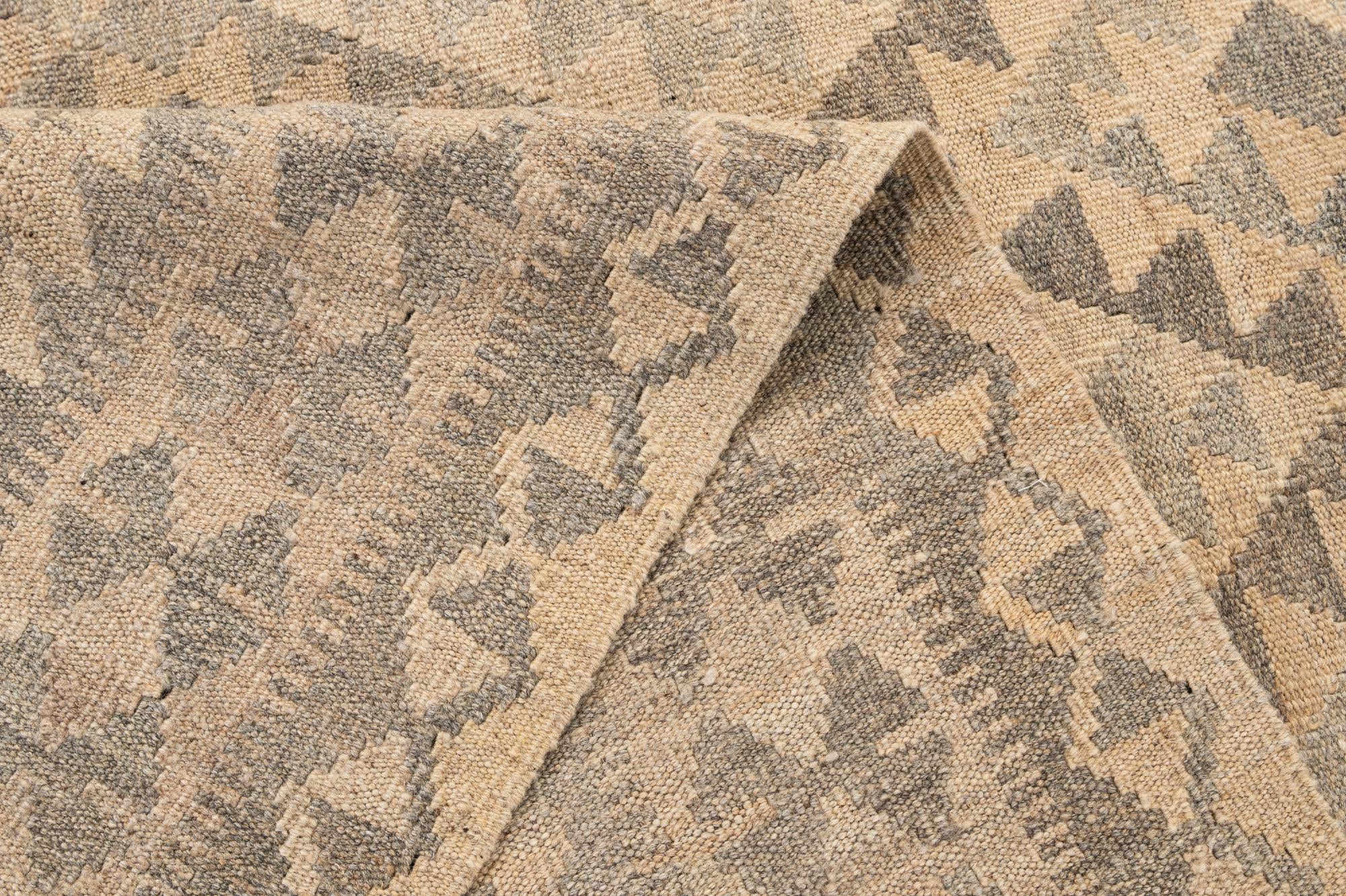 5' x 6' 5 Hand Woven Kilim Maymana Wool Rug