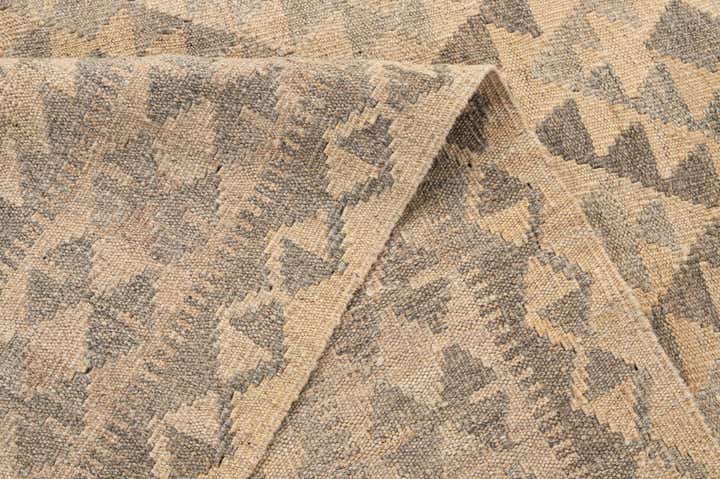 5' x 6' 5 Hand Woven Kilim Maymana Wool Rug