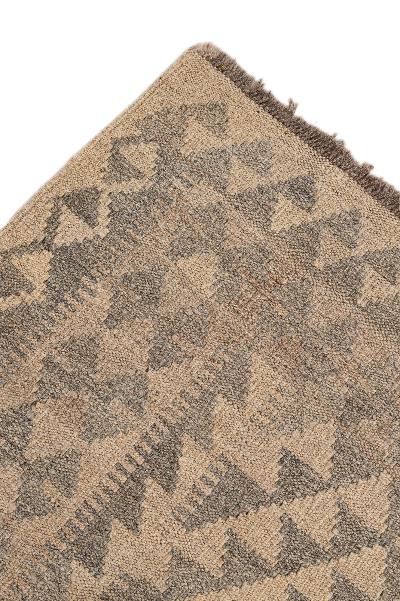 5' x 6' 5 Hand Woven Kilim Maymana Wool Rug