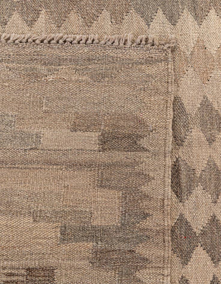 Detail image of 5' 1 x 6' 11  Hand Woven Kilim Maymana Wool Rug
