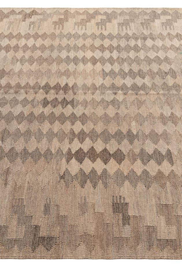 Detail image of 5' 1 x 6' 11 Hand Woven Kilim Maymana Wool Rug