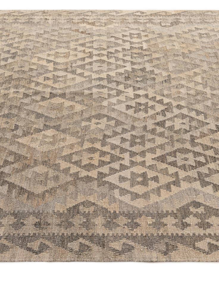 Detail image of 5' 9 x 7'  Hand Woven Kilim Maymana Wool Rug