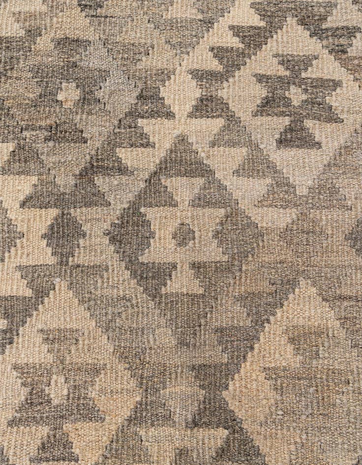 Detail image of 5' 9 x 7'  Hand Woven Kilim Maymana Wool Rug