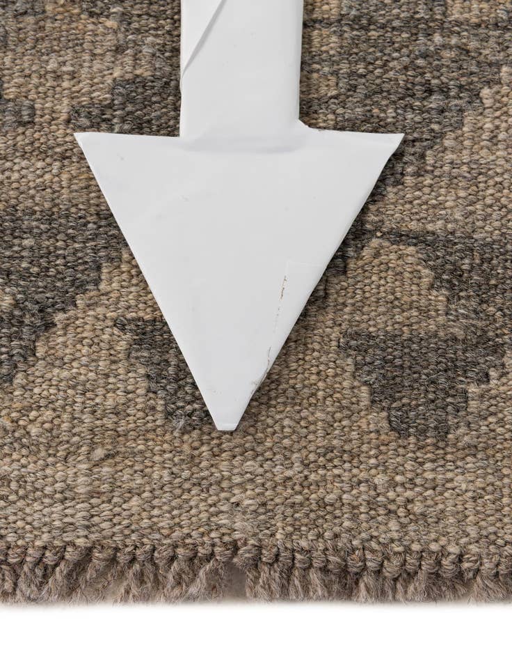 Detail image of 5' 9 x 7'  Hand Woven Kilim Maymana Wool Rug