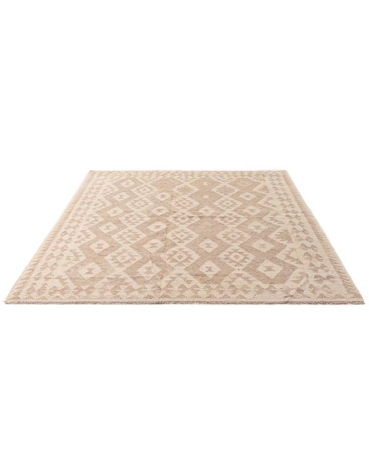 Detail image of 6' x 7' 10 Hand Woven Kilim Maymana Wool Rug