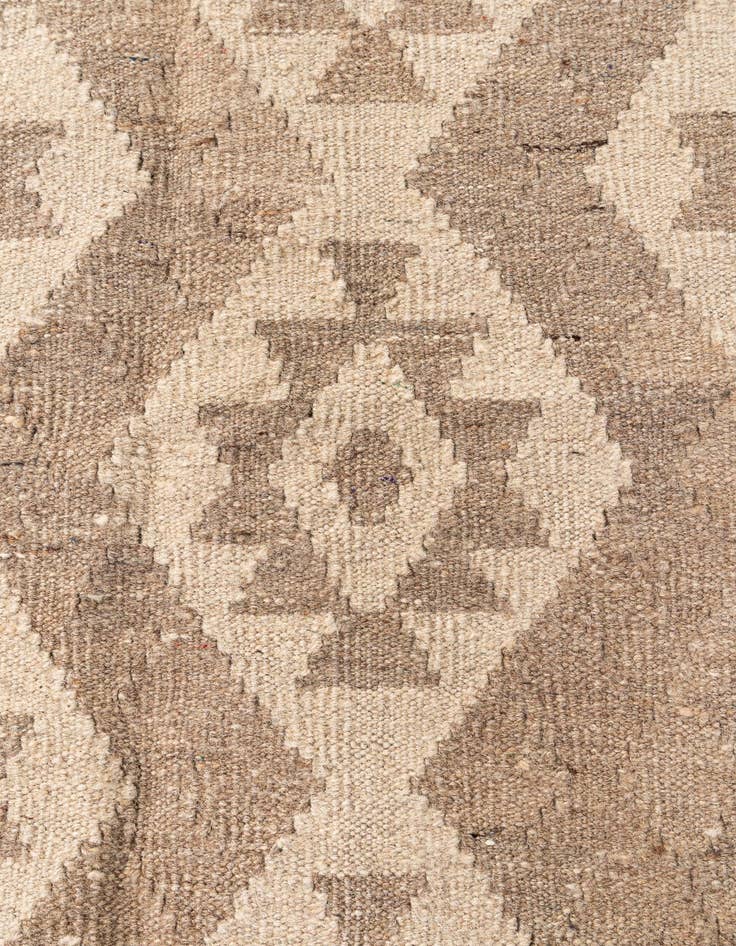 Detail image of 6' x 7' 10  Hand Woven Kilim Maymana Wool Rug