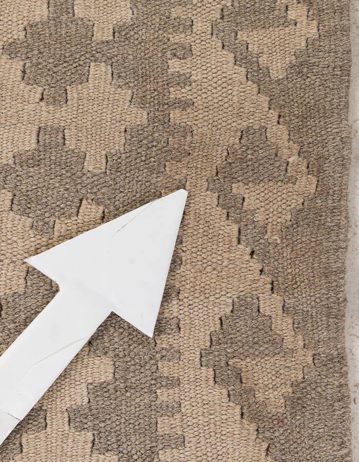 Detail image of 6' 2 x 9' 1  Hand Woven Kilim Maymana Wool Rug