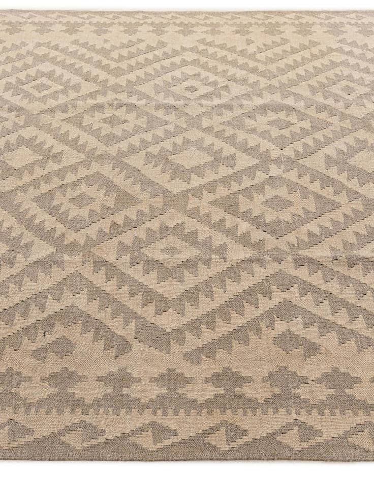 Detail image of 6' 2 x 9' 1  Hand Woven Kilim Maymana Wool Rug