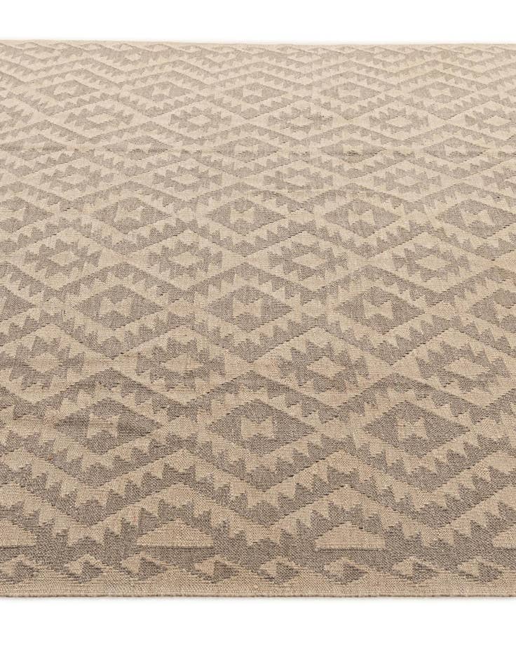 Detail image of 6' 3 x 9' 6  Hand Woven Kilim Maymana Wool Rug