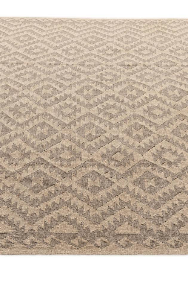 Detail image of 6' 3 x 9' 6 Hand Woven Kilim Maymana Wool Rug