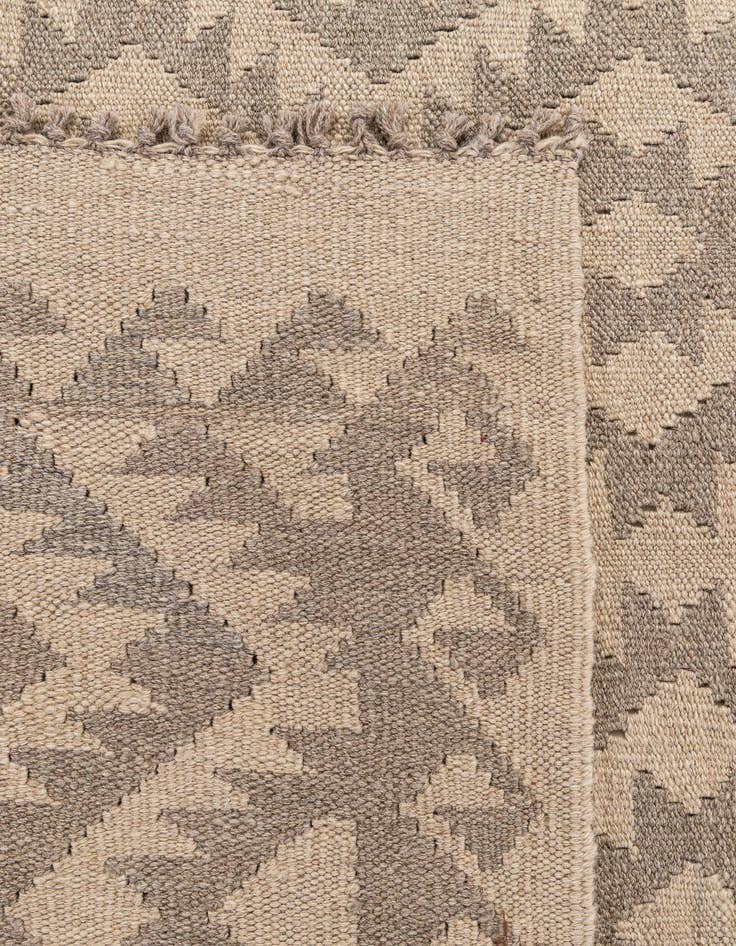 Detail image of 6' 3 x 9' 6  Hand Woven Kilim Maymana Wool Rug