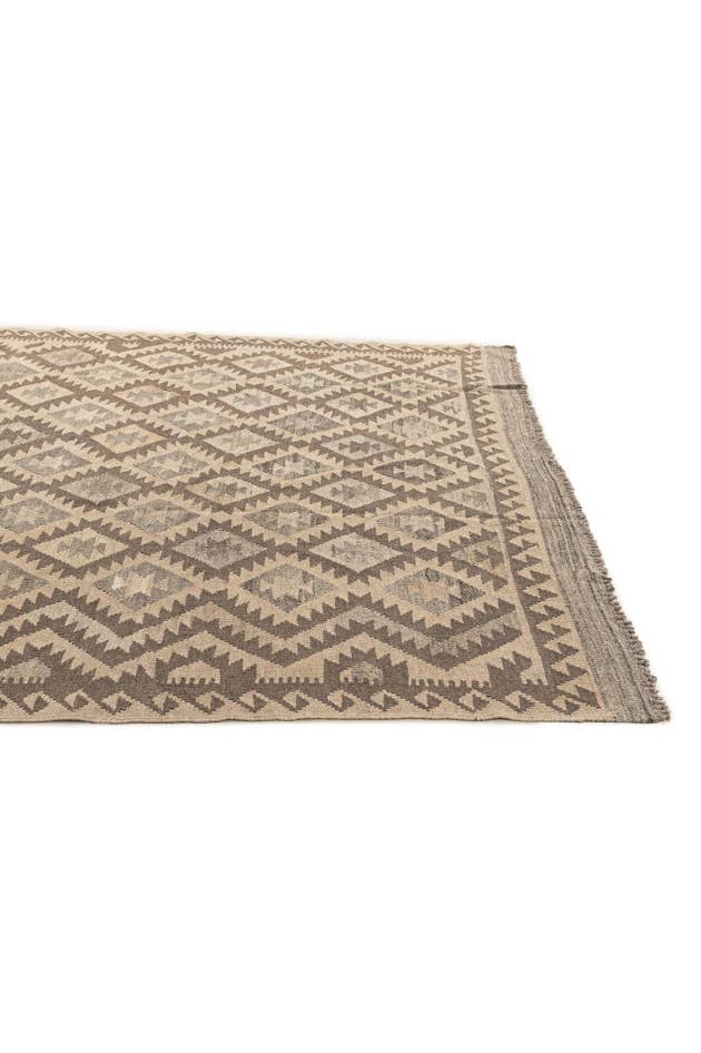 Detail image of 6' 5 x 9' 8 Hand Woven Kilim Maymana Wool Rug