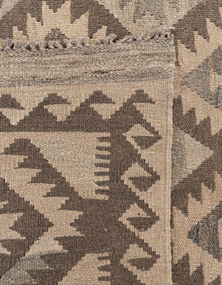 Detail image of 6' 5 x 9' 8  Hand Woven Kilim Maymana Wool Rug