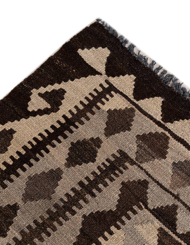 Detail image of 6' 3 x 9' 8  Hand Woven Kilim Maymana Wool Rug