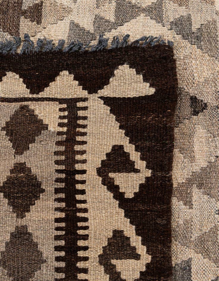 Detail image of 6' 3 x 9' 8  Hand Woven Kilim Maymana Wool Rug