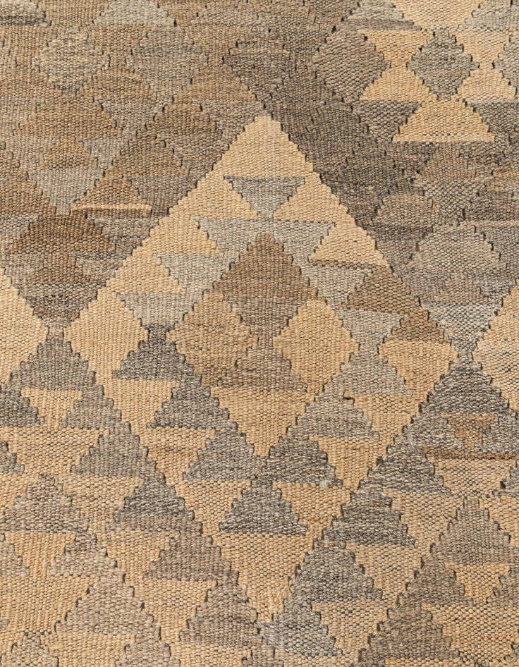 Detail image of 6' 6 x 9' 4  Hand Woven Kilim Maymana Wool Rug