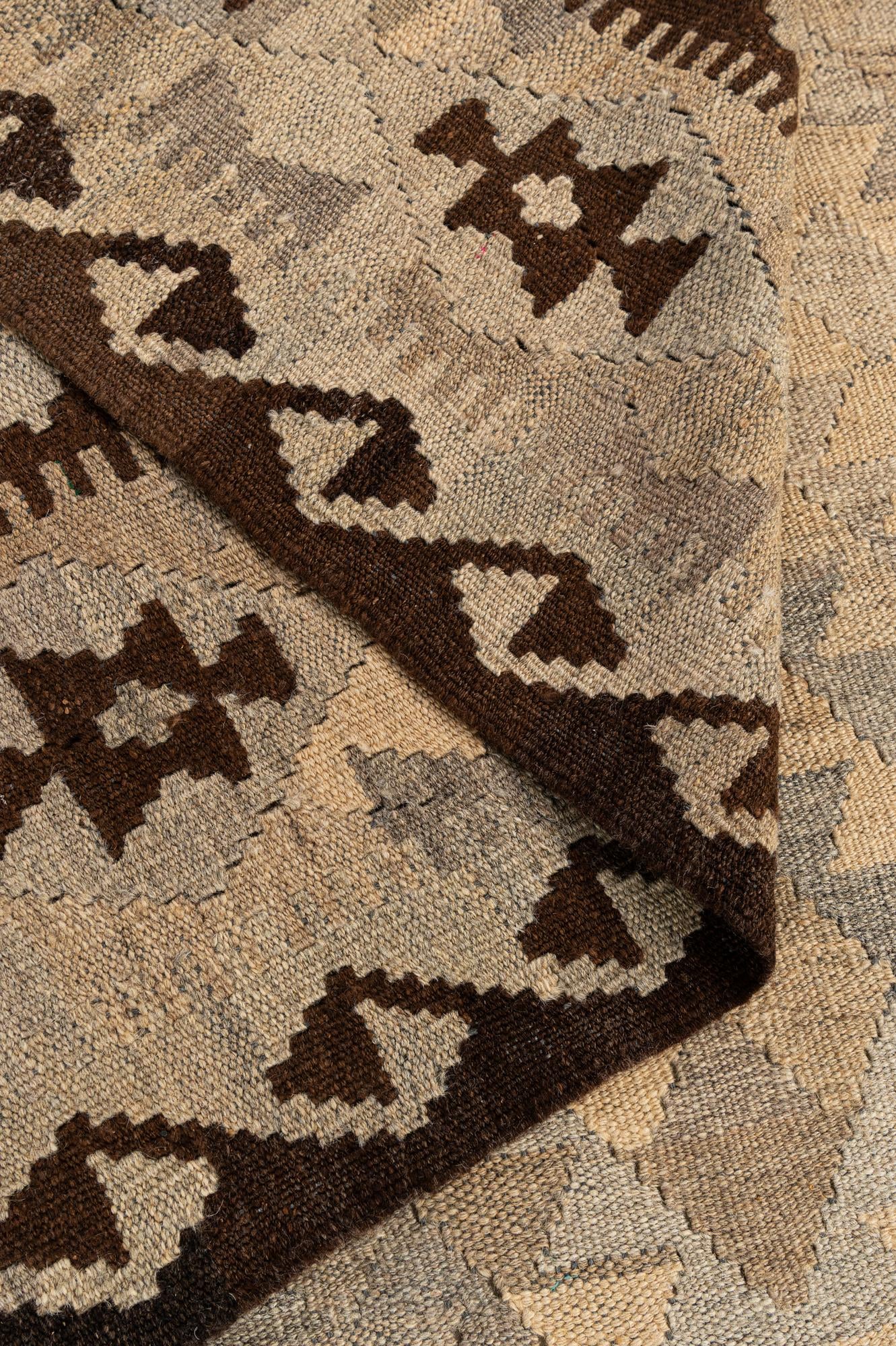 6' 6 x 9' 4 Hand Woven Kilim Maymana Wool Rug
