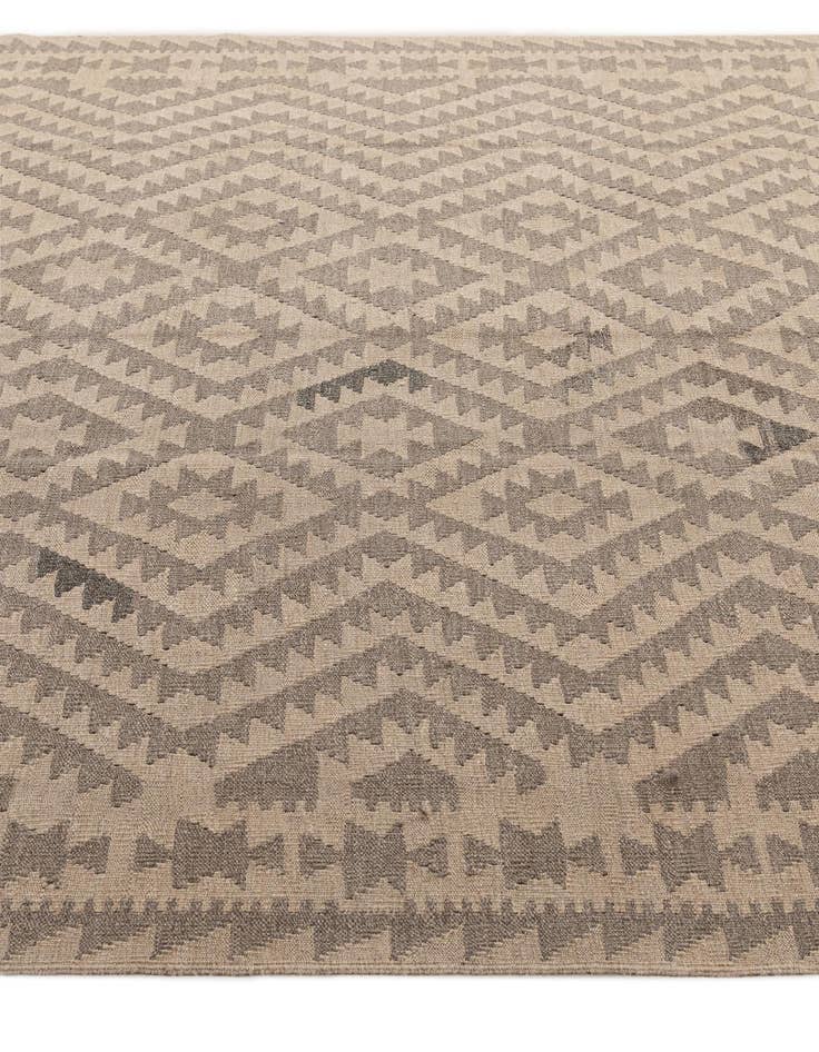 Detail image of 6' 8 x 9' 9  Hand Woven Kilim Maymana Wool Rug