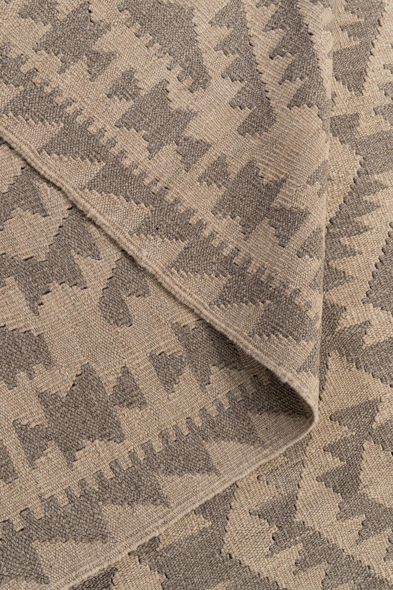 6' 8 x 9' 9 Hand Woven Kilim Maymana Wool Rug