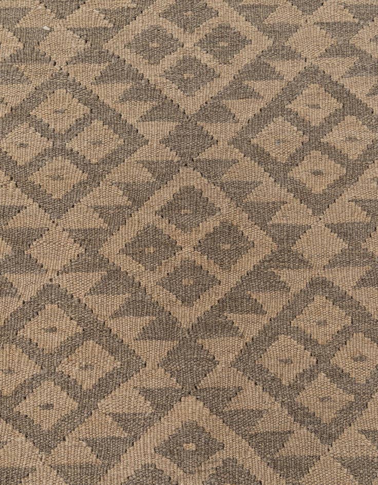 Detail image of 6' 8 x 9' 7  Hand Woven Kilim Maymana Wool Rug