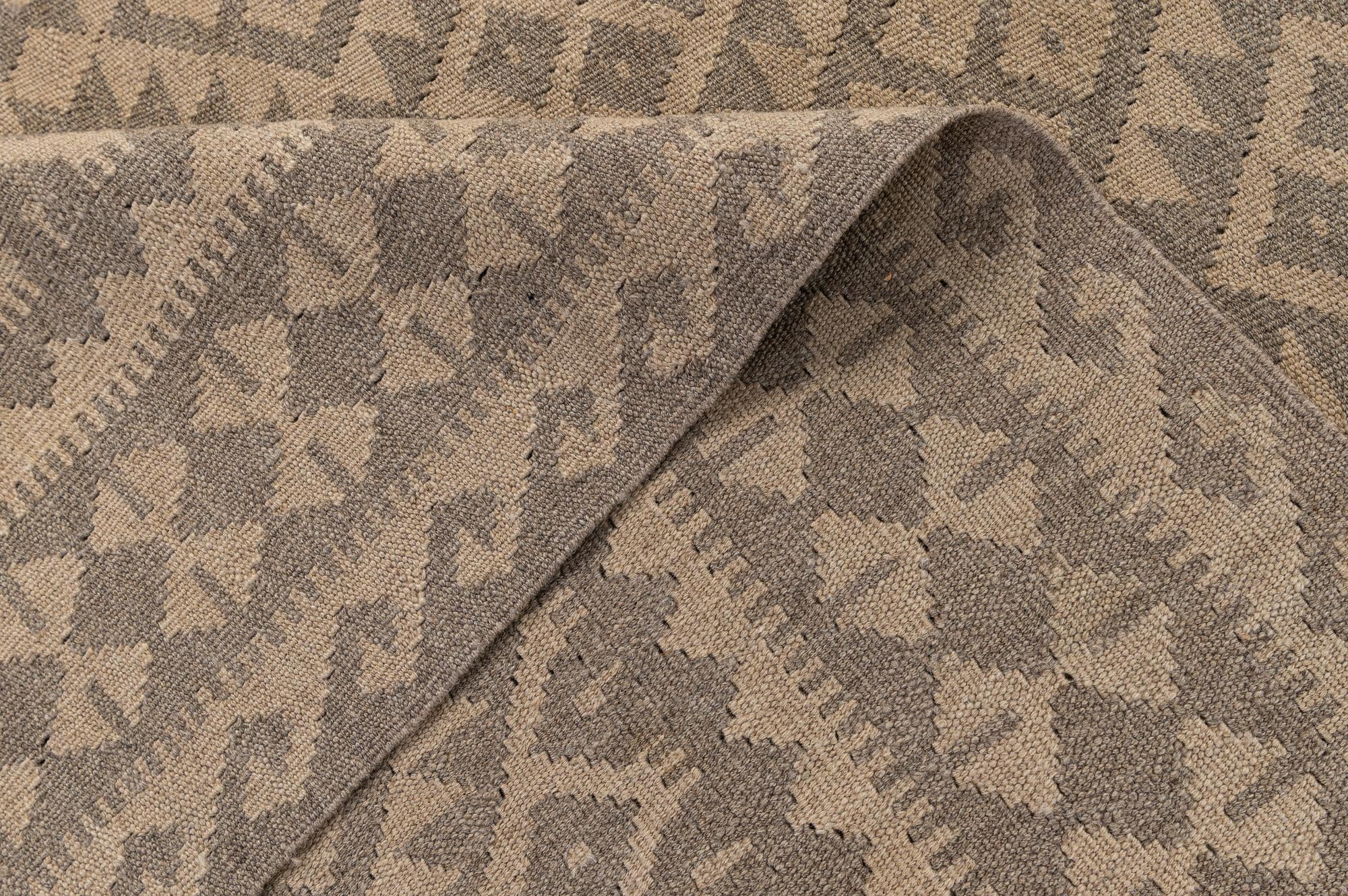 6' 8 x 9' 7 Hand Woven Kilim Maymana Wool Rug
