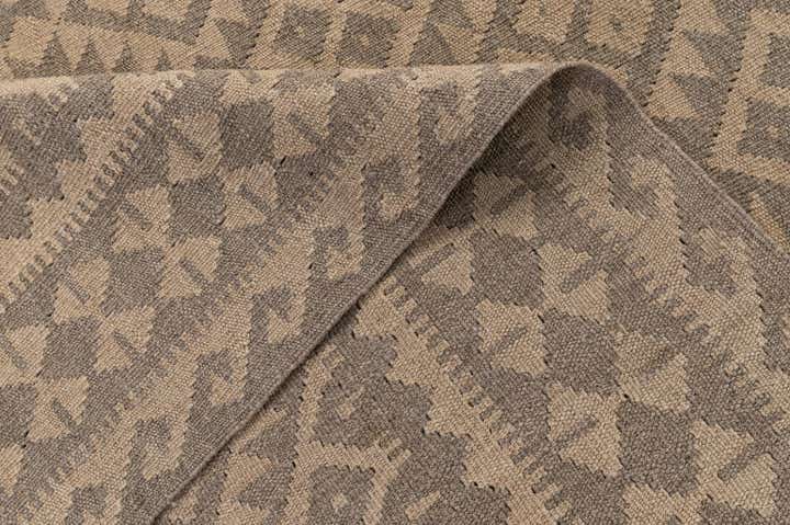 6' 8 x 9' 7 Hand Woven Kilim Maymana Wool Rug