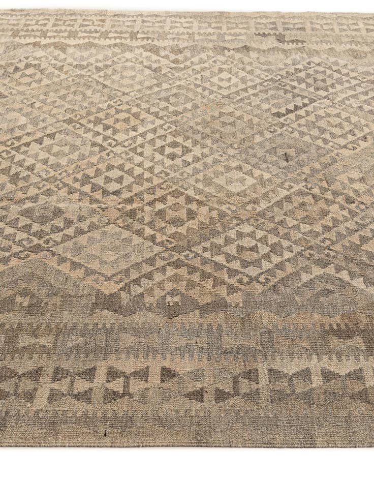 Detail image of 6' 8 x 9' 5 Hand Woven Kilim Maymana Wool Rug