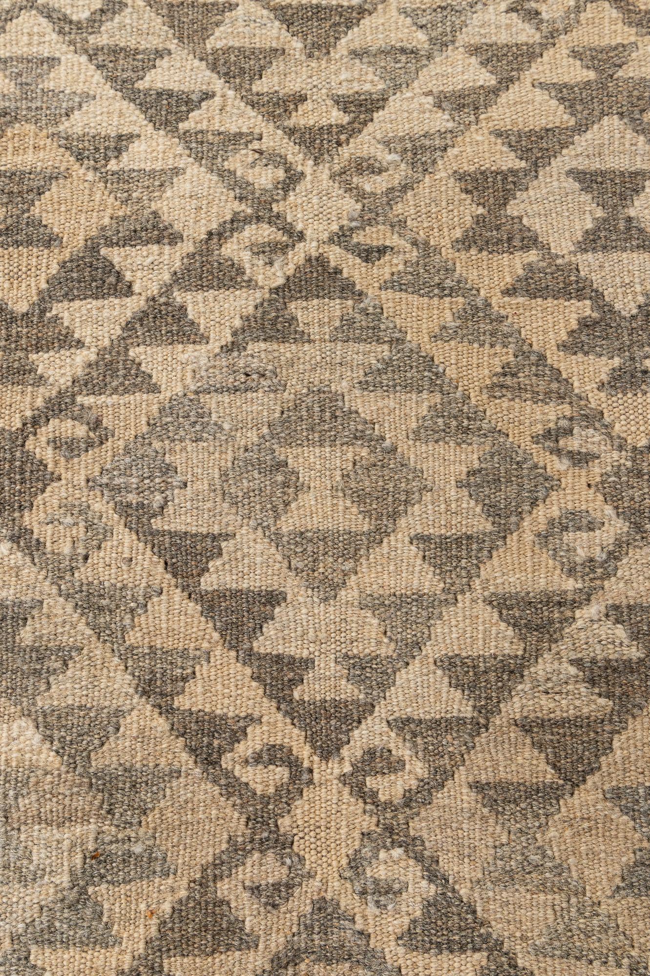 6' 8 x 9' 5 Hand Woven Kilim Maymana Wool Rug