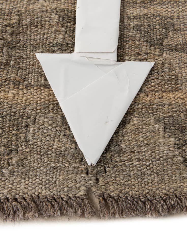 Detail image of 6' 8 x 9' 5  Hand Woven Kilim Maymana Wool Rug