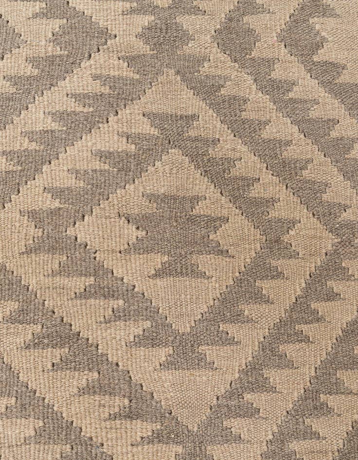 Detail image of 6' 8 x 9' 8  Hand Woven Kilim Maymana Wool Rug