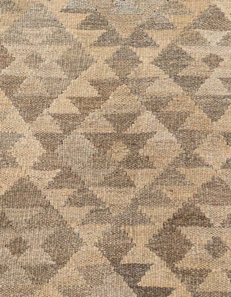 Detail image of 6' 9 x 9' 10  Hand Woven Kilim Maymana Wool Rug