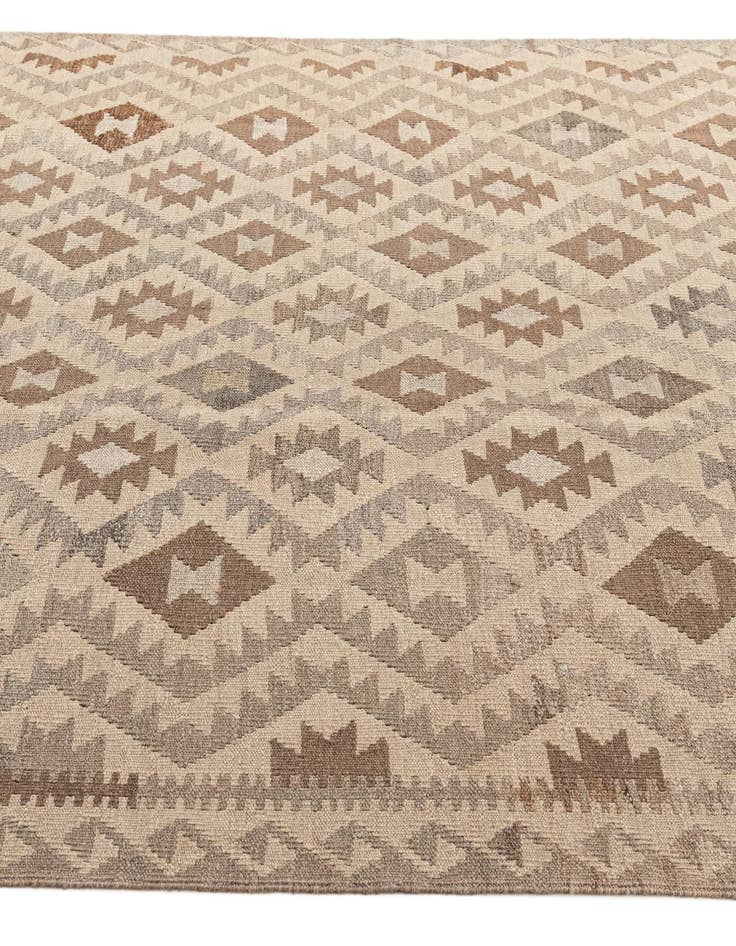 Detail image of 6' 5 x 9' 10  Hand Woven Kilim Maymana Wool Rug